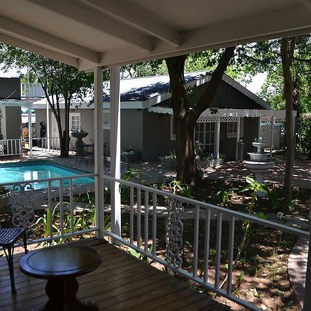 Hobbit Boutique Hotel Bloemfontein Bagian luar foto