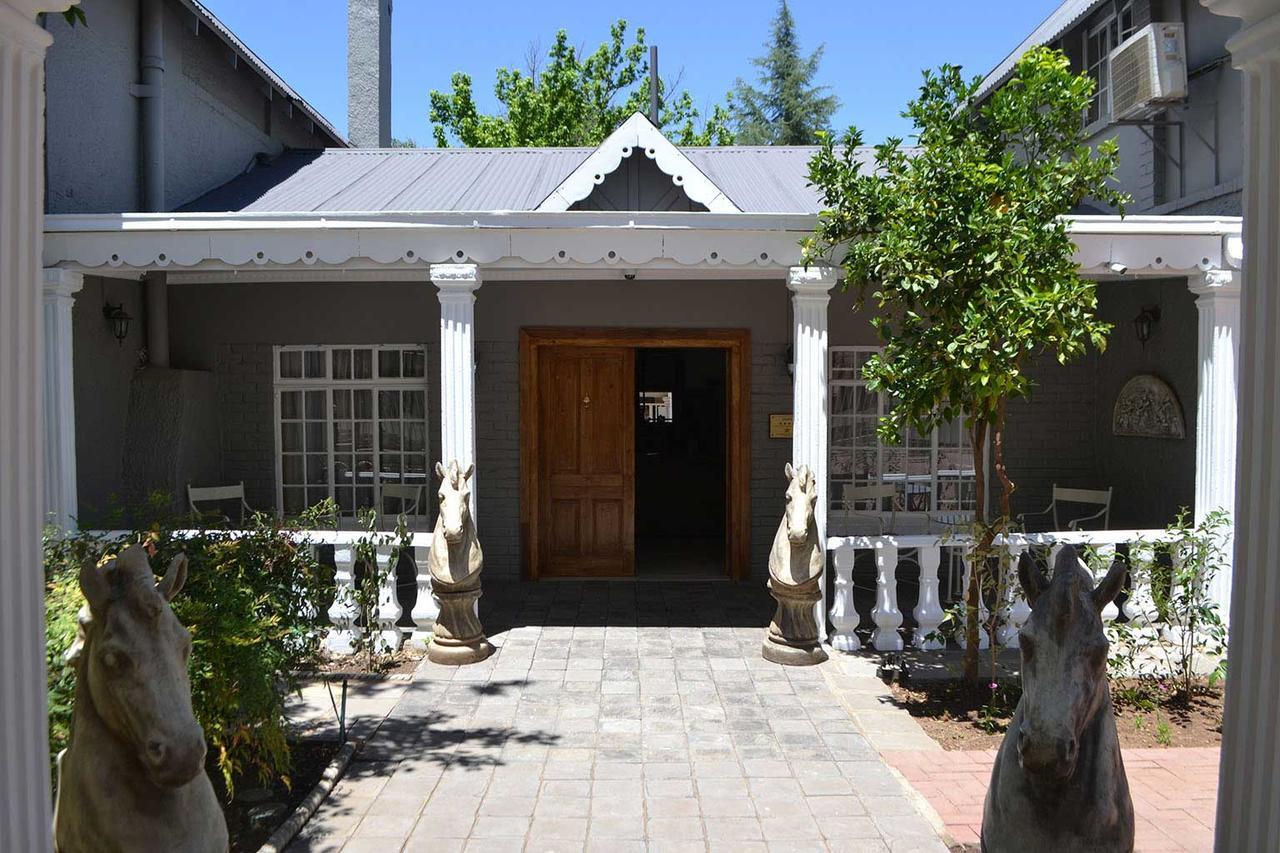 Hobbit Boutique Hotel Bloemfontein Bagian luar foto